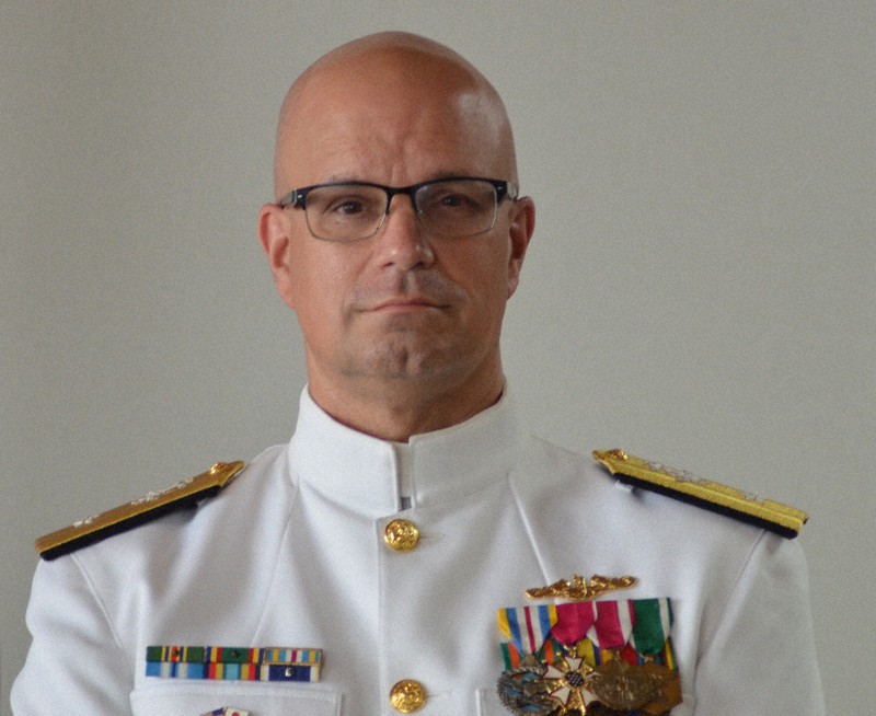 横須賀　在日米海軍司令官（少将）チャレンジ 在日米海軍司令官が交代 ラティ少将が就任 | カナロコ by 神奈川新聞