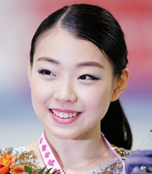 紀平梨花 警察官の制服姿に 可愛い 逮捕して下さい 違和感ない 婦警さん似合ってる の声 スポニチ