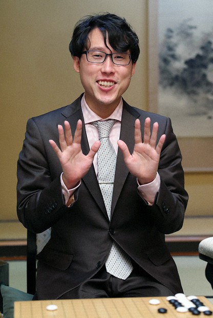 囲碁：第76期本因坊戦 文裕、憧れに並ぶ10連覇 カド番から逆転、次なる