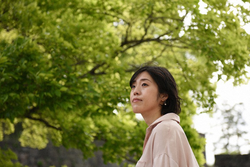 作家の島本理生さん=東京都千代田区で2021年4月27日、前田梨里子撮影