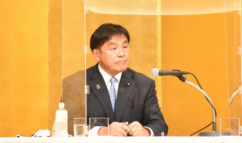 記者会見を開き、次期衆院選への不出馬と来春の知事選への出馬を表明した馳浩衆院議員=金沢市のホテル日航金沢で2021年7月19日午後4時34分、井手千夏撮影