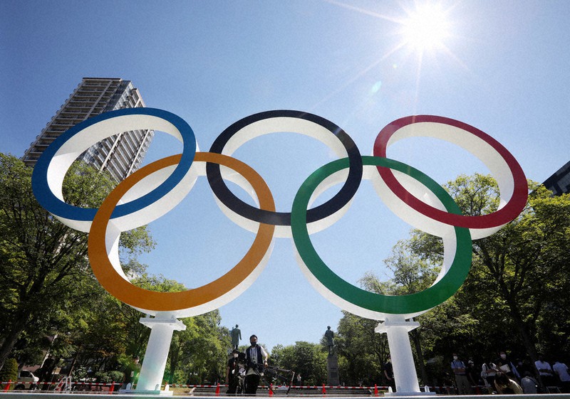 東京2020＋1：5色の輪、モニュメント設置 札幌大通公園、9月5日