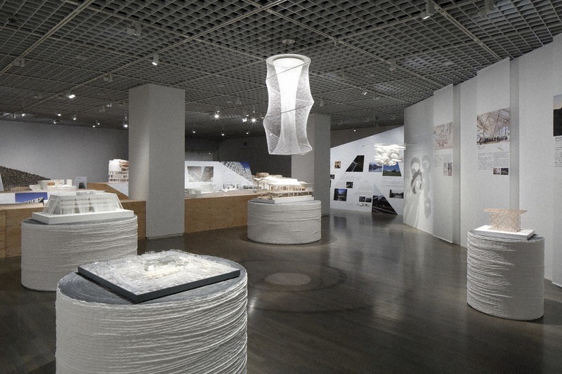 隈研吾展の展示風景=木奥惠三氏撮影