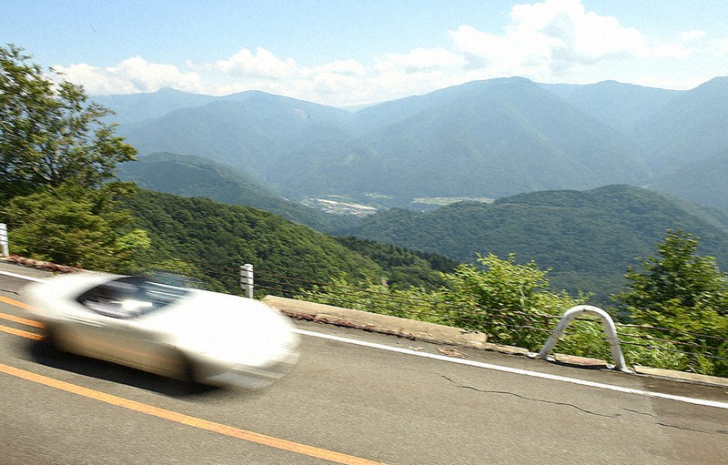 2年ぶりに全線開通した白山白川郷ホワイトロード=岐阜県白川村で2021年7月21日、大竹禎之撮影