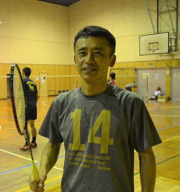 バドミントンの線審でオリンピックに派遣される宮崎賢一さん