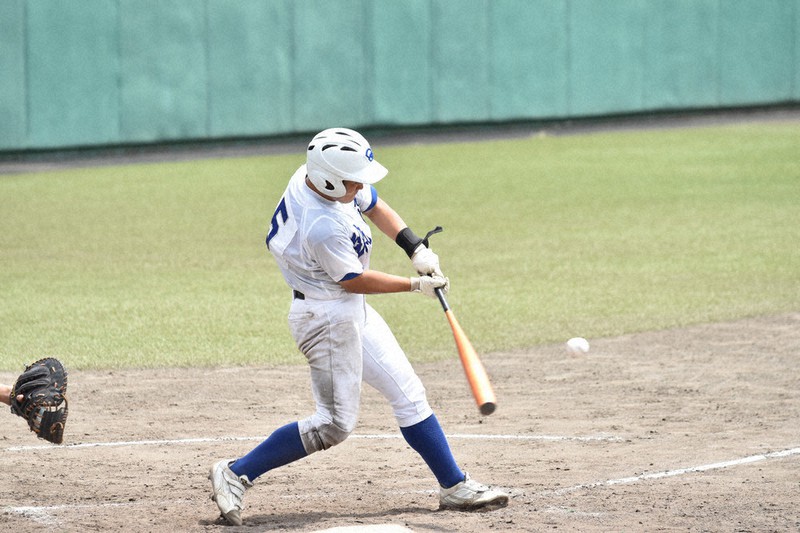 【福大大濠-筑陽学園】八回裏筑陽学園1死一塁、3番・向井が適時二塁打を放ち3点目