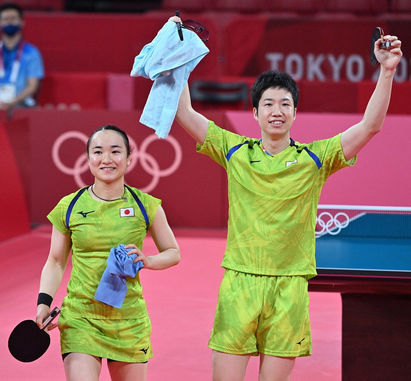水谷隼・伊藤美誠組、銀メダル以上が確定 卓球混合ダブルス [写真特集1