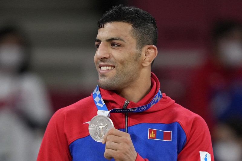 東京オリンピック・柔道男子81キロ級で銀メダルを獲得したイラン出身でモンゴル代表のサイード・モラエイ選手=27日、AP