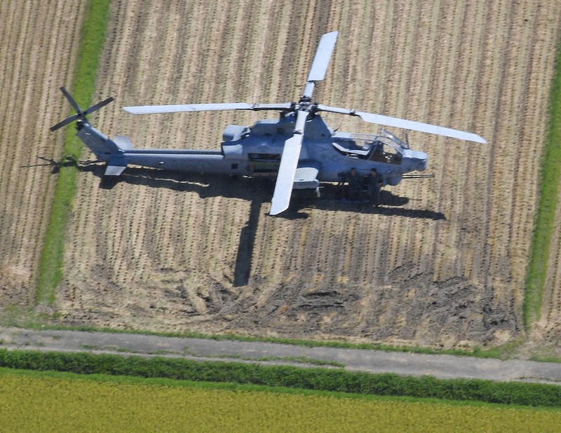 宮崎の田園地帯、米軍ヘリ不時着 けが人なし | 毎日新聞