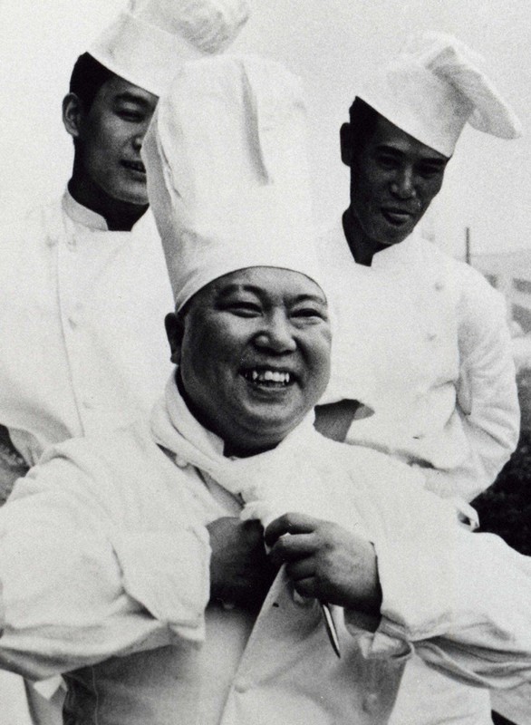 1964年東京五輪の選手村食堂で活躍した村上信夫料理長=帝国ホテル提供