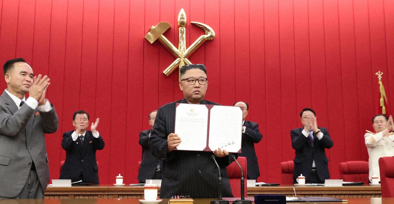 逆説に満ちた金正恩体制 「人民第一」でも疲弊する生活