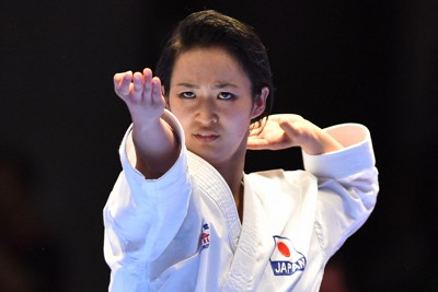 【2018年 プレミアリーグ】女子形で優勝した清水希容＝東京都足立区の東京武道館で2018年10月14日、渡部直樹撮影