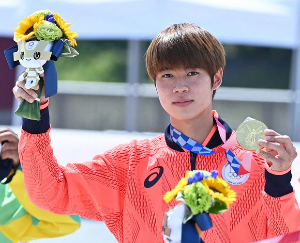 スケートボード男子ストリートで金メダルを獲得した堀米雄斗=2021年7月25日、大西岳彦撮影