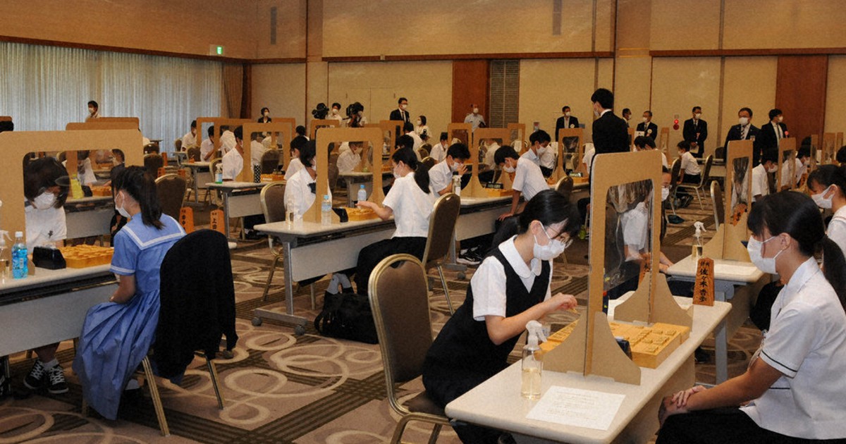 中学生選抜将棋 棋士95人が熱戦 県勢5人敗れる 山形 毎日新聞 中学生選抜将棋 棋士95人が熱戦 県勢5人敗れる 山形 毎日新聞