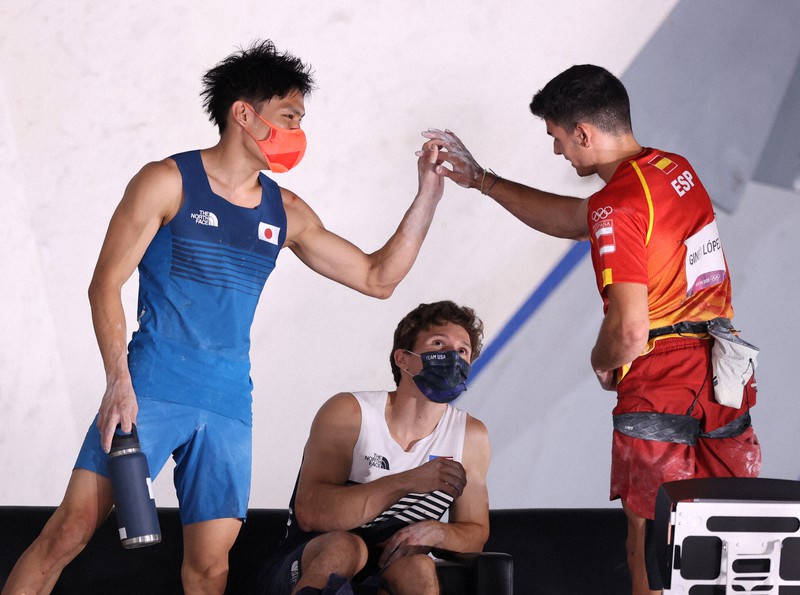 4位の楢崎智亜 得意種目の欲が生んだ力み スポーツクライミング 毎日新聞