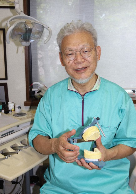 【中古】 埋み火 真の歯科医療従事者を志す若人への一老歯科医師からの/グレードル/小宮山弥太郎 Amazon.co.jp: 埋み火: 真の歯科医療従事者を志す若人への一老
