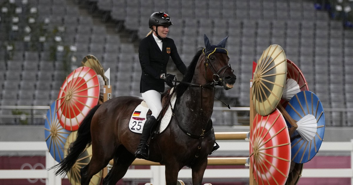 有馬記念に向け最終追い切りをするフィエールマン 美浦トレーニングセンター 写真 西日本新聞me