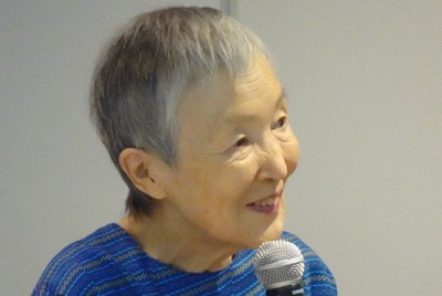高齢社会をよくする女性の会「高齢者ICT勉強会」で講演する若宮正子さん