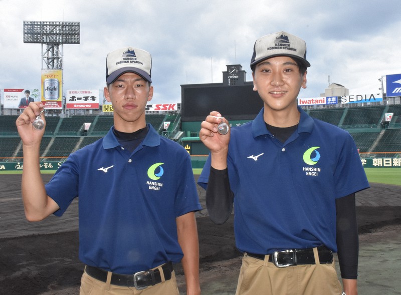 甲子園に立てなかった元球児 憧れの地を整備 阪神園芸で迎える夏