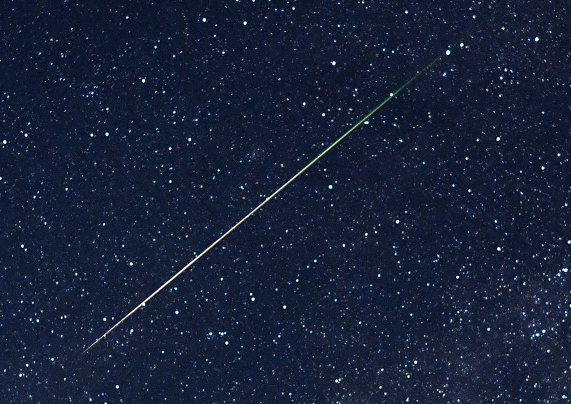 星空と宇宙：星降る夜に願い事 夜空を彩る流星群 [写真特集3/11