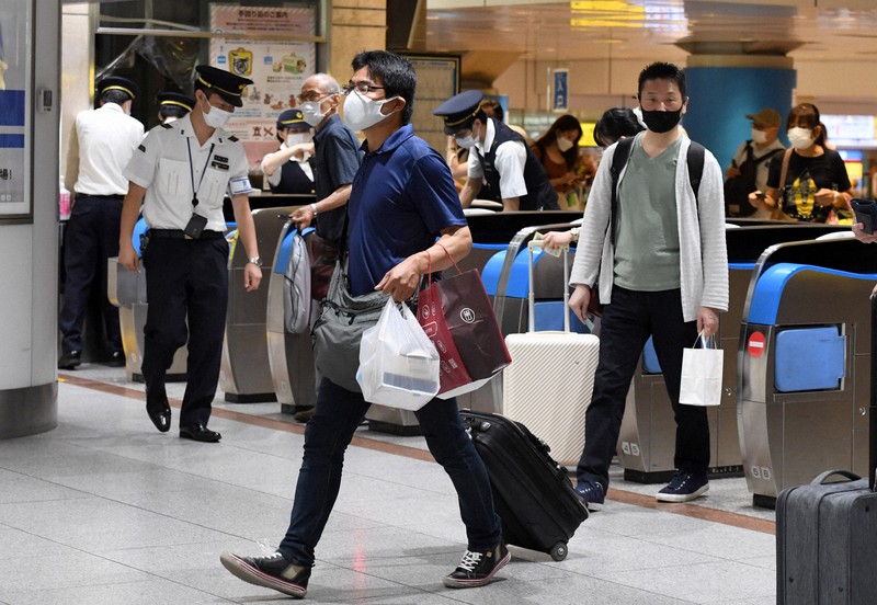 お盆休みが始まる中、例年より少ない東海道新幹線の利用客=JR東京駅で2021年8月7日午前9時43分、前田梨里子撮影