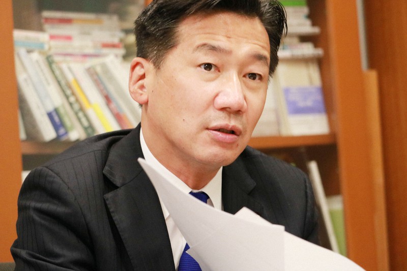 福山哲郎氏=岡本同世撮影