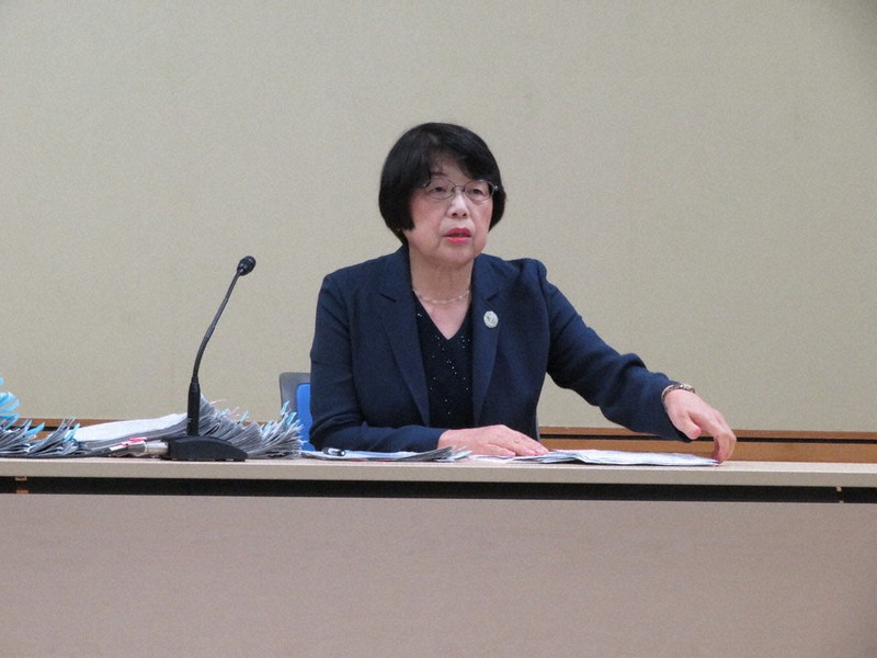 和歌山県民に感染予防の徹底を呼び掛ける県福祉保健部の野尻孝子技監=和歌山県庁で、新宮達撮影