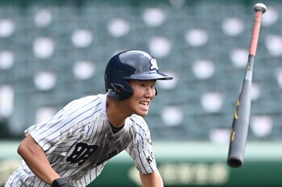 全国高校野球 明徳義塾8－2明桜 明徳神髄、耐えて勝つ 静と動