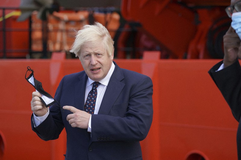 ジョンソン英首相=英スコットランド北部フレーザバラで2021年8月5日、AP