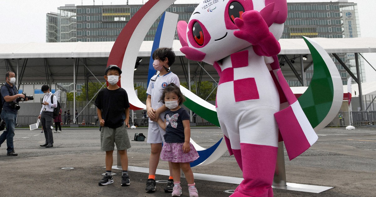 テニス　ピンバッジ　東京オリンピック、パラリンピック　ミライトワ　ソメイティ ミライトワ ソメイティ ピンバッチ ブリヂストン コラボ 東京