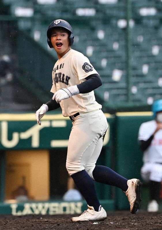 全国高校野球 石見智翠館、8強 県勢12年ぶり サヨナラで ／島根