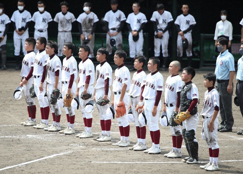 全国高校軟式野球 1回戦 松山商、猛打で快勝 ／愛媛 | 毎日新聞
