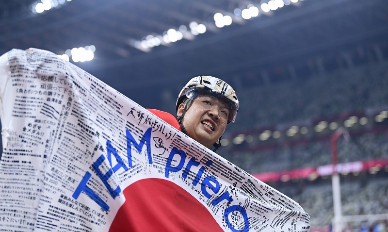佐藤友祈が金メダル 車いす陸上400m、リオの雪辱 上与那原は銅 [写真