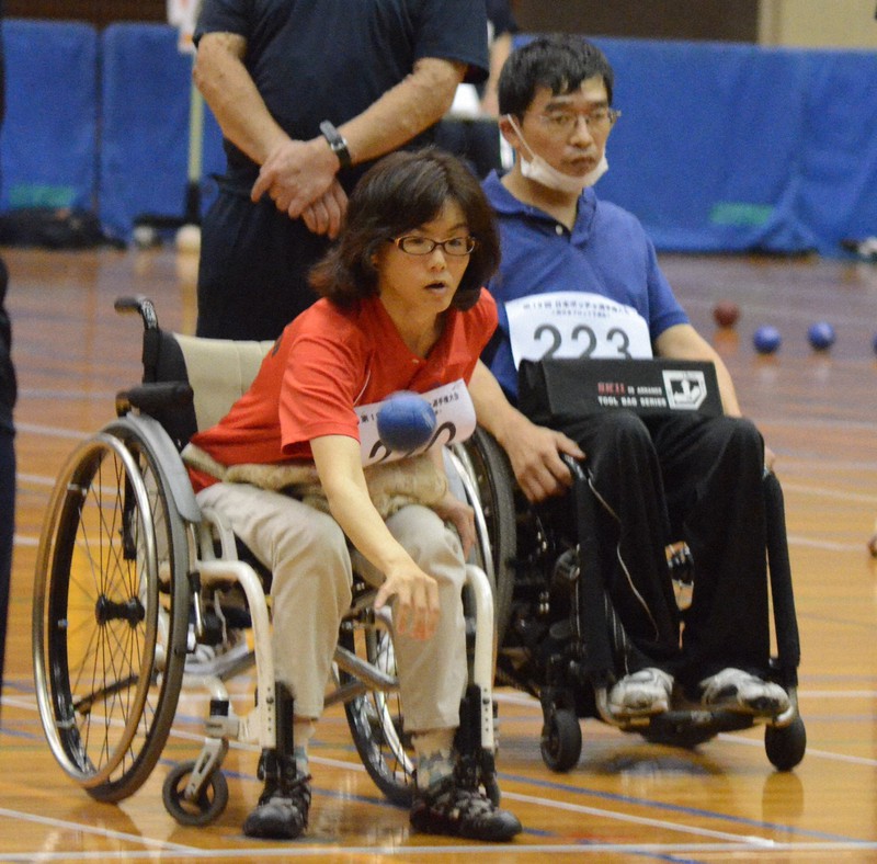 パラ群像記 ボッチャ 3 お祭り好きと 熱い思いと リハビリではなく文化 毎日新聞