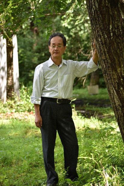 今週の本棚・著者：菅野賢治さん 『「命のヴィザ」言説の虚構