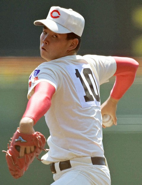 甲子園の「魔物」味方に投打で活躍 智弁学園・小畠 夏の甲子園 | 毎日新聞
