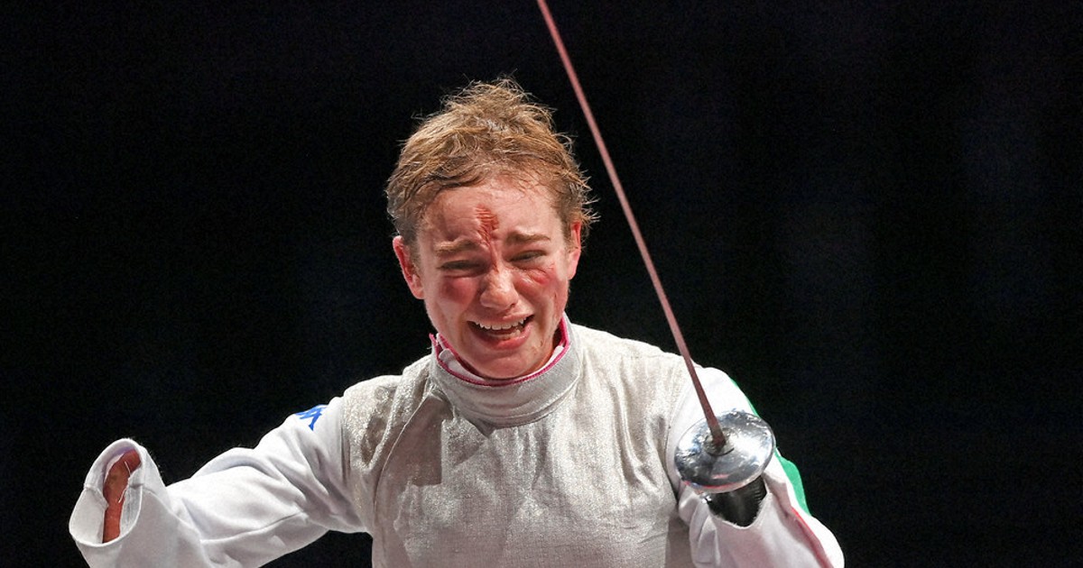 東京２０２０ １ 東京パラリンピック 第5日 車いすフェンシング 真っ向勝負 世界へ発信 ベアトリーチェ ビオ 24 毎日新聞