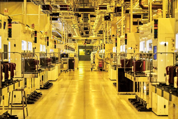 図解で見る電子デバイスの今：半導体需要急増で、製造装置メーカーの