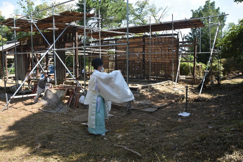 復元工事の起工式が開かれた「鈴木屋敷」=和歌山県海南市で、松本博子撮影