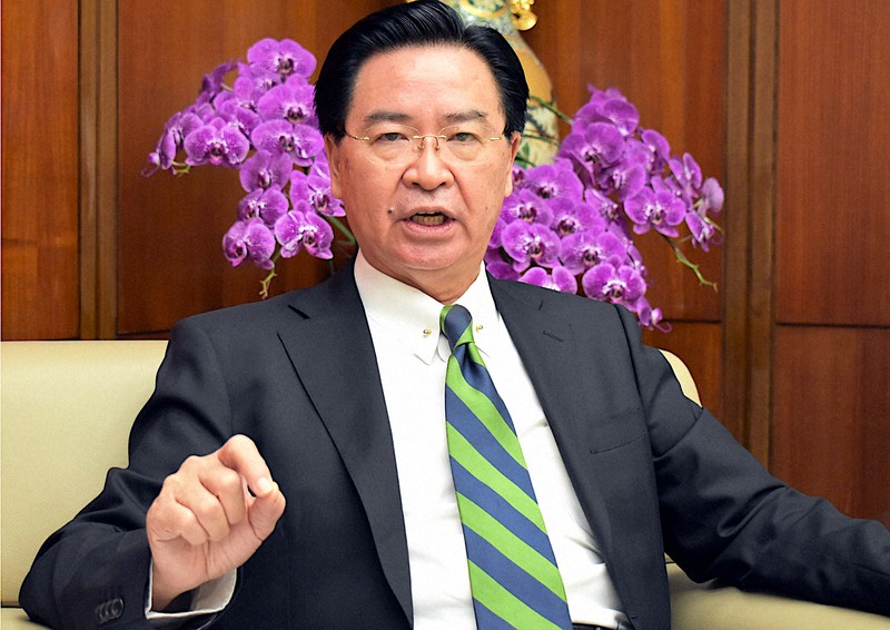 台湾の呉釗燮外交部長=福岡静哉撮影
