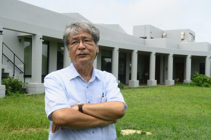 軍用地を取り戻し美術館に変えた佐喜眞道夫館長=2021年8月11日、嬉野京子さん撮影