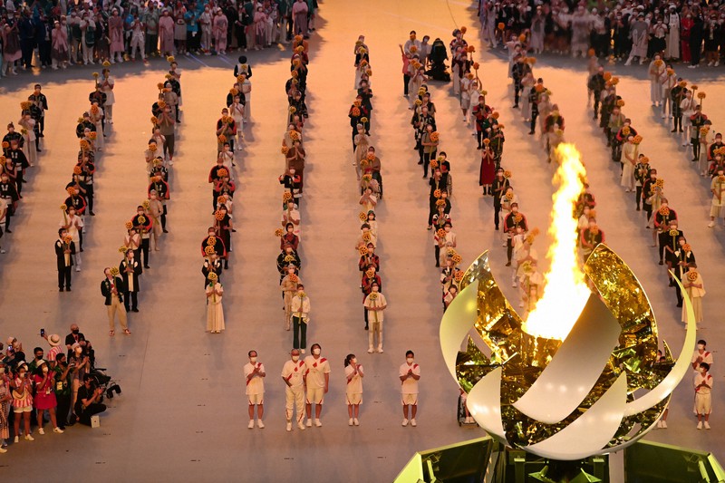 東京五輪の開会式で聖火がともった聖火台=2021年7月23日、徳野仁子撮影