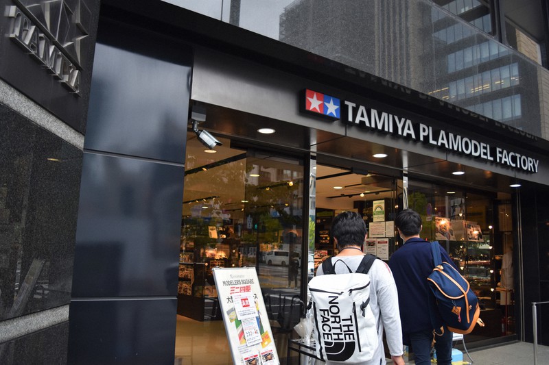 国内最大級のタミヤ製品の品ぞろえを誇るタミヤプラモデルファクトリー新橋店=東京都港区で2021年9月、赤間清広撮影