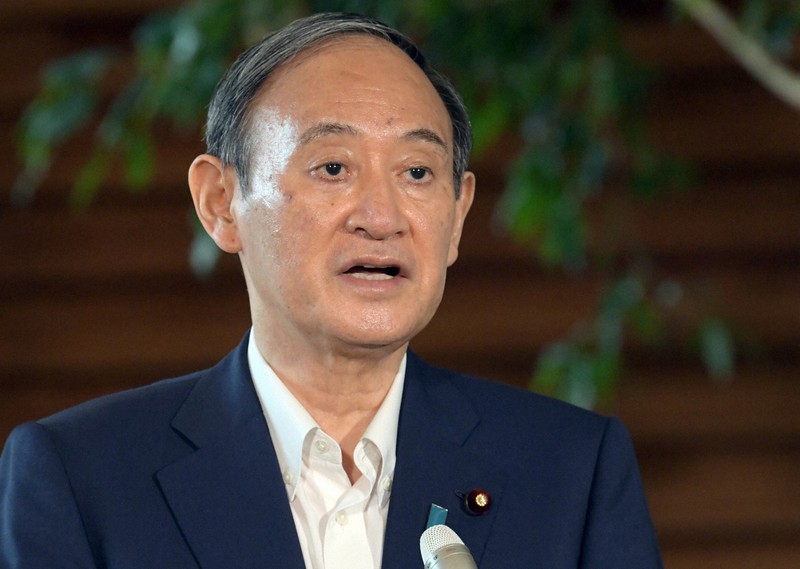自民党総裁選不出馬について記者団の質問に答える菅義偉首相=首相官邸で2021年9月3日、竹内幹撮影