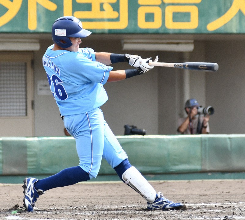 【NTT西日本-大阪ガス】二回裏大阪ガス1死一、二塁、吉沢の適時二塁打で1点を追加=わかさスタジアム京都で2021年9月13日、伝田賢史撮影