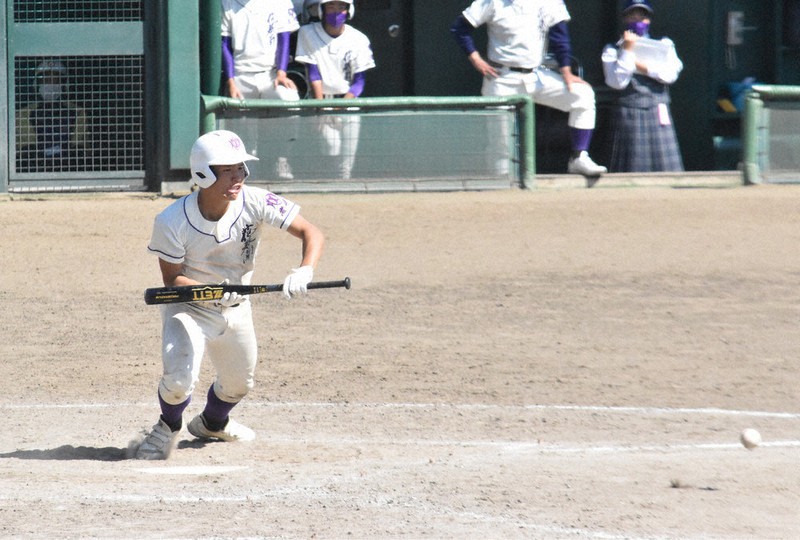 秋季高校野球 県大会 花巻南 延長十二回制す 盛岡大付コールド勝ち 岩手 毎日新聞