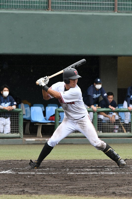 【焼津マリーンズ-東邦ガス】2安打3打点と活躍した東邦ガスの虎谷=愛知・岡崎市民球場で2021年9月17日午後2時40分、川村咲平撮影