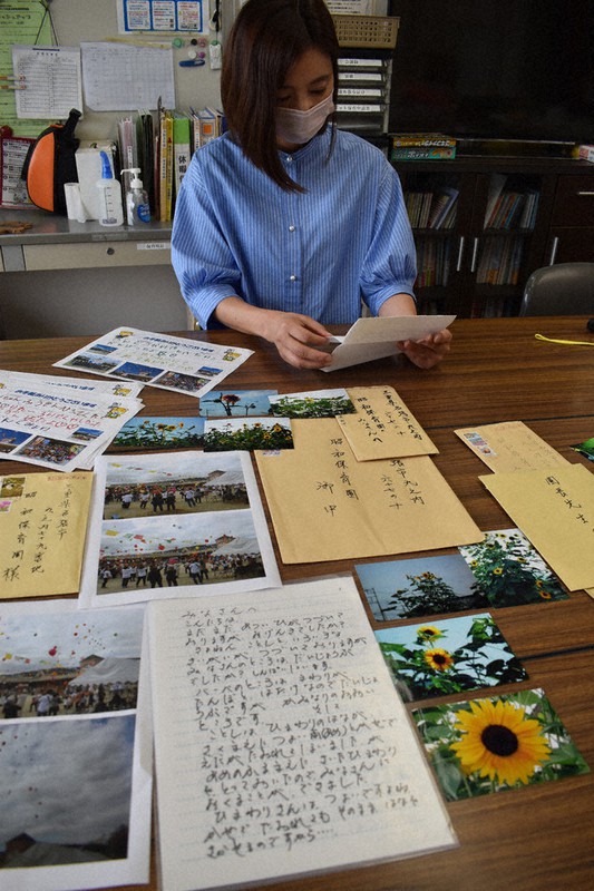 ヒマワリが結ぶ絆 飛ばした種縁に交流 名張 昭和保育園 三重 毎日新聞