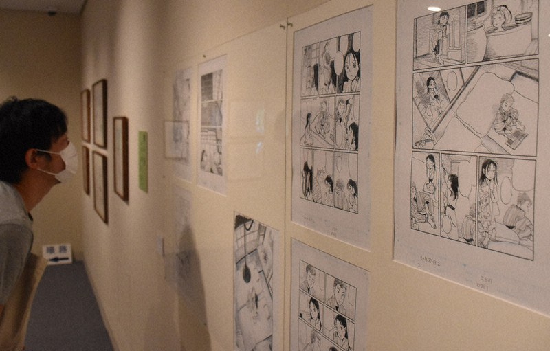 展示された原画の数々=安来市広瀬町布部の市加納美術館で2021年9月19日午前11時16分、松原隼斗撮影