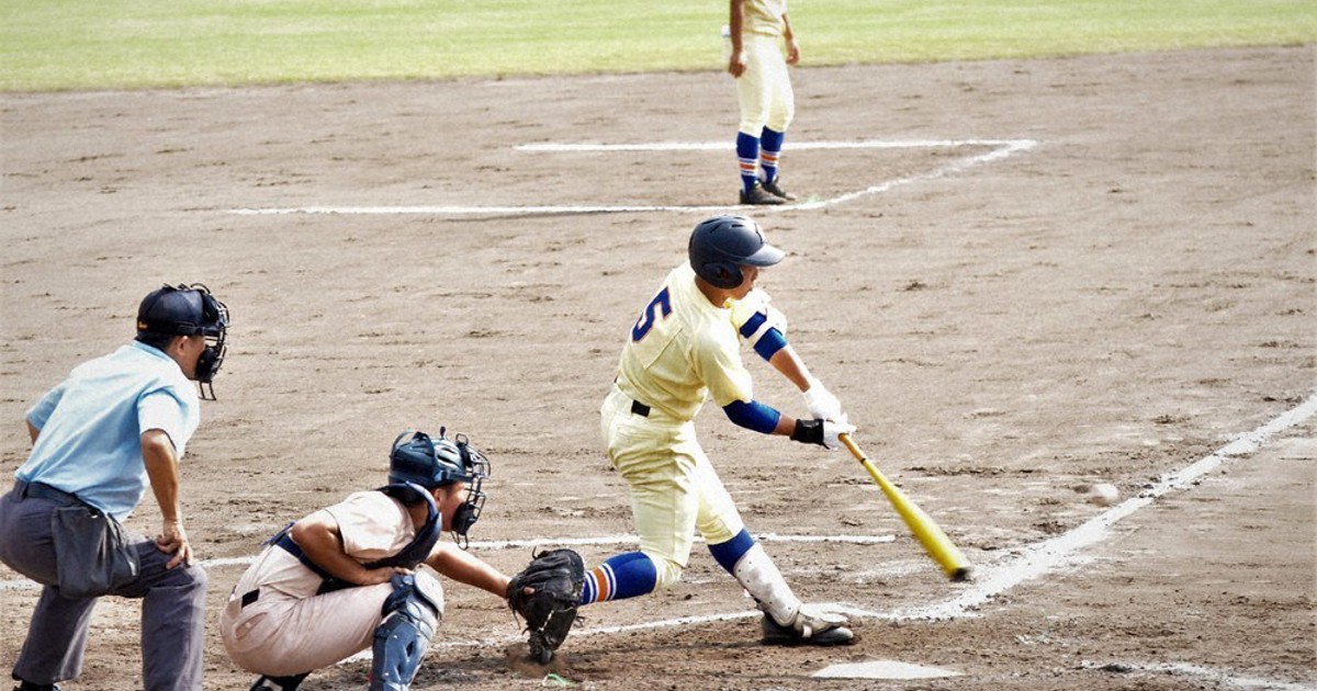秋の高校野球 県大会 星稜vs小松大谷 あす決勝 石川 毎日新聞
